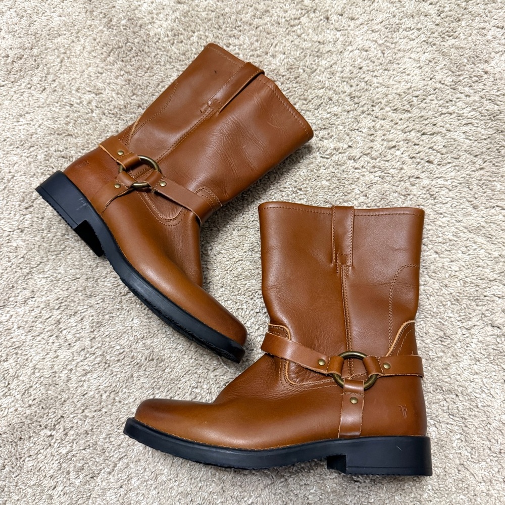 Frye Cognac Tan Harness boots 4 US 35 EU